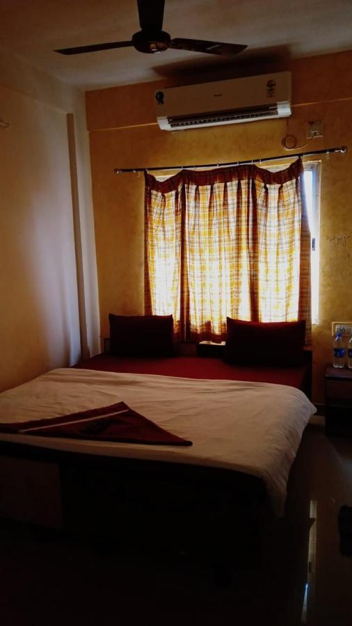 The Tavern Orchid Hotel Колката Екстериор снимка